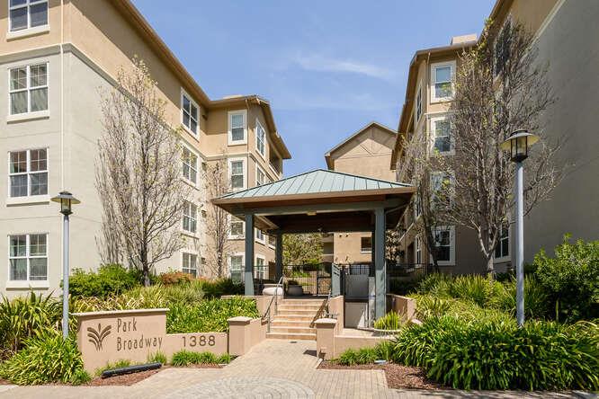 Detail Gallery Image 1 of 1 For 1388 Broadway #187,  Millbrae,  CA 94030 - 3 Beds | 2 Baths