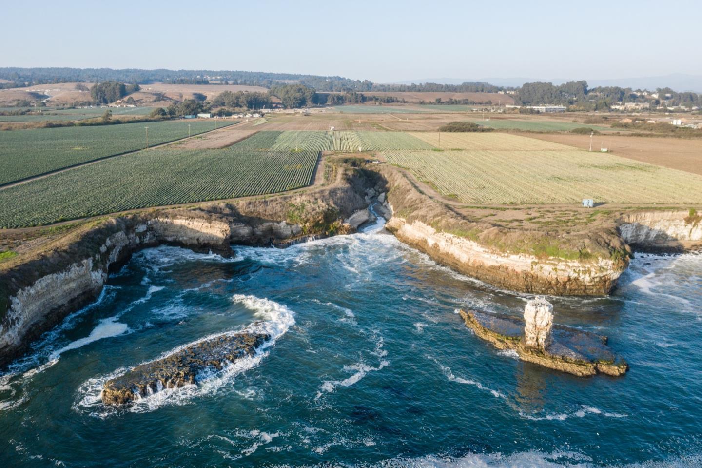 451 Coast Road, SANTA CRUZ, California 95060, ,Lots And Land,For Sale,Coast Road,40968409