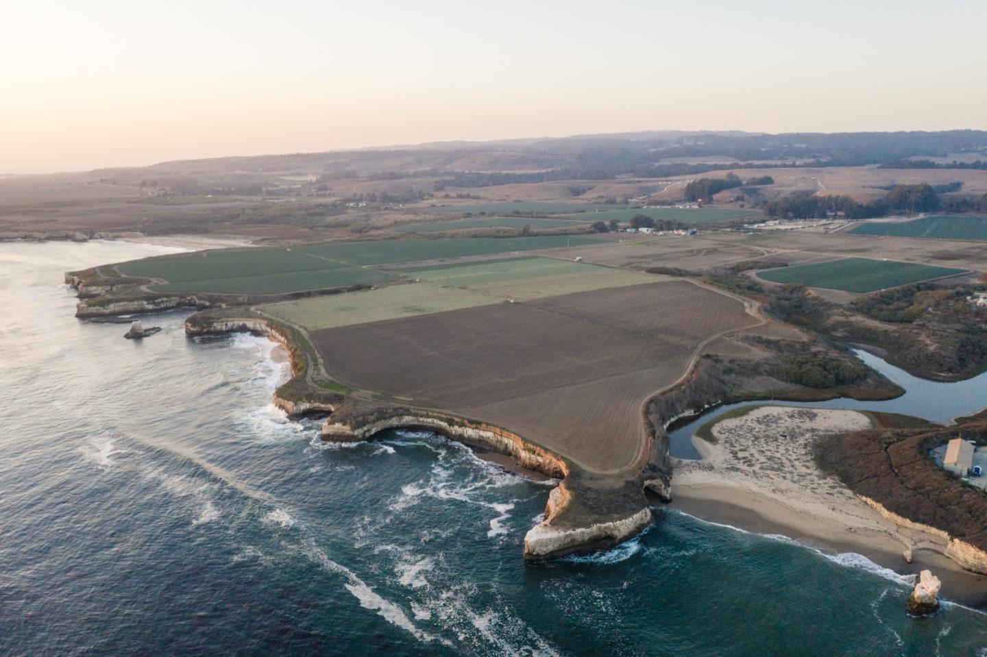 451 Coast Road, SANTA CRUZ, California 95060, ,Lots And Land,For Sale,Coast Road,40968409