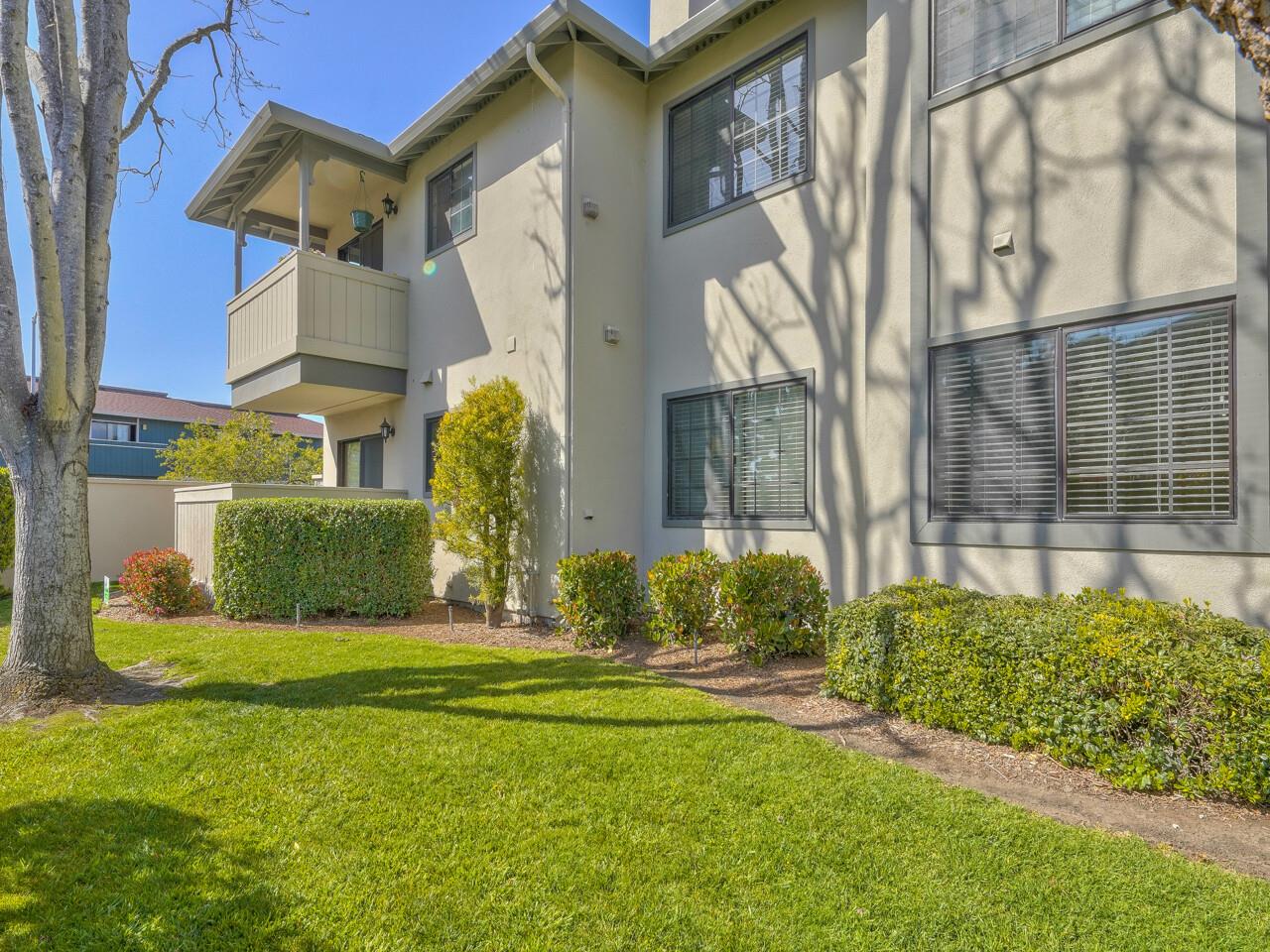 Detail Gallery Image 1 of 1 For 1065 Riker St #6,  Salinas,  CA 93901 - 2 Beds | 1 Baths