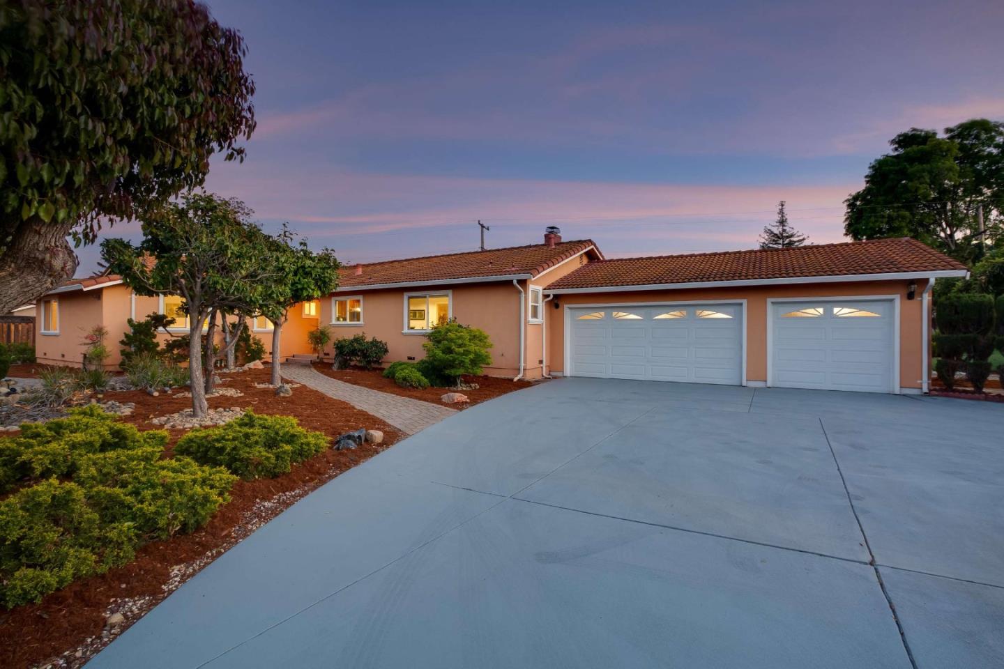 Detail Gallery Image 1 of 1 For 18932 Bonnet Way, Saratoga,  CA 95070 - 3 Beds | 3/1 Baths