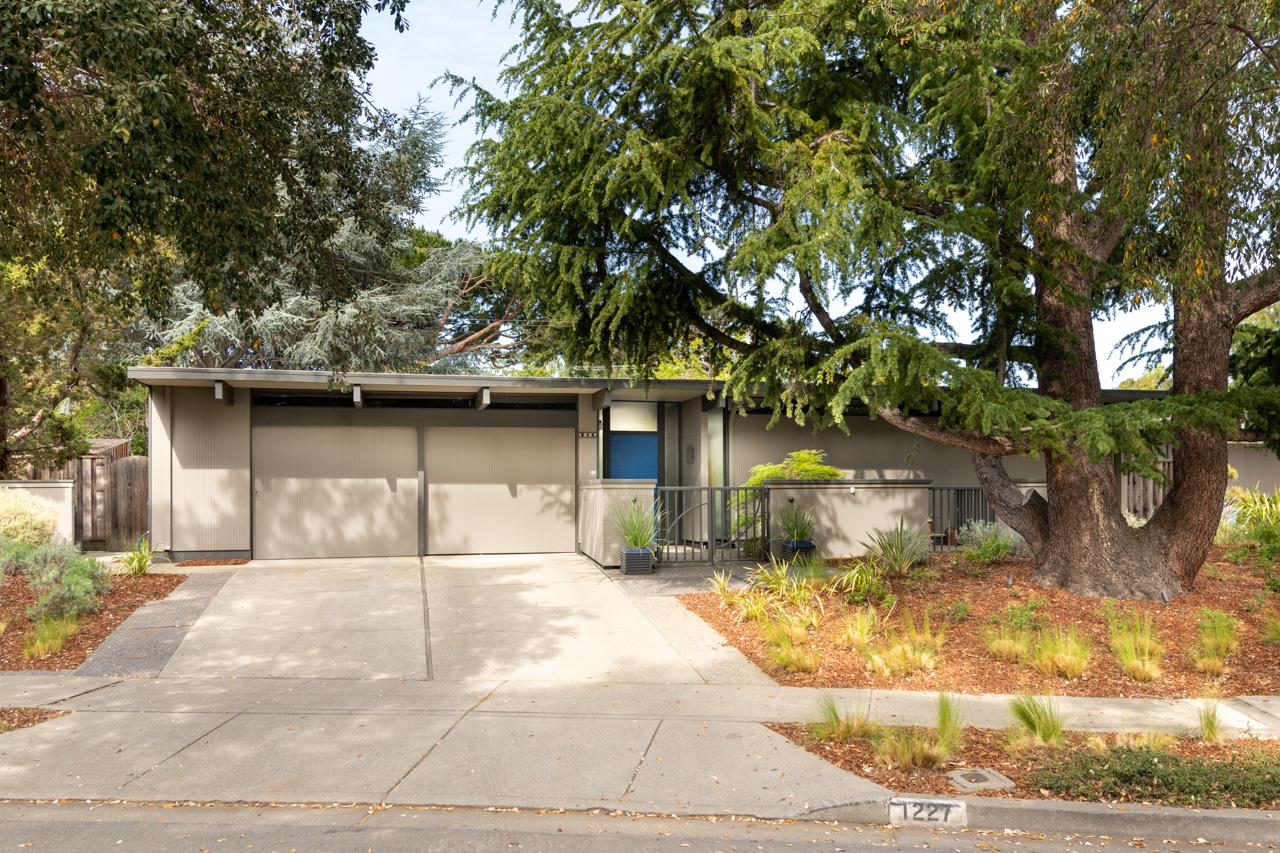 Detail Gallery Image 1 of 1 For 1227 Mcintosh Ct, Sunnyvale,  CA 94087 - 4 Beds | 2 Baths