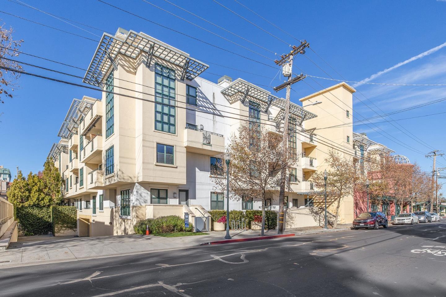 Detail Gallery Image 1 of 1 For 225 9th Ave #311,  San Mateo,  CA 94401 - 4 Beds | 4 Baths