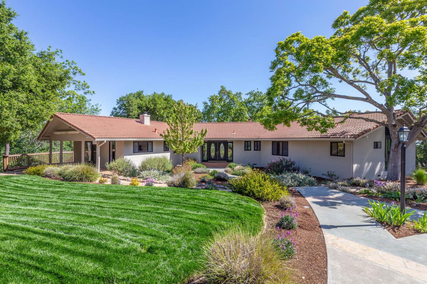 24737 Prospect Ave, Los Altos Hills, CA 94022 4 Beds 3 Baths (Sold