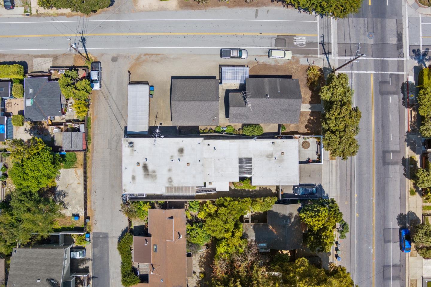 371 7th Avenue, SANTA CRUZ, California 95062, ,Comm Ri Multi-units 5+,For Sale,7th Avenue,ML81840403