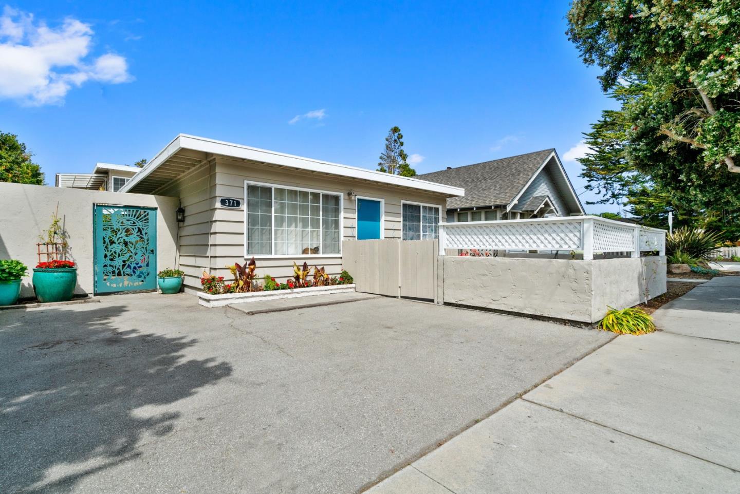 371 7th Avenue, SANTA CRUZ, California 95062, ,Comm Ri Multi-units 5+,For Sale,7th Avenue,ML81840403