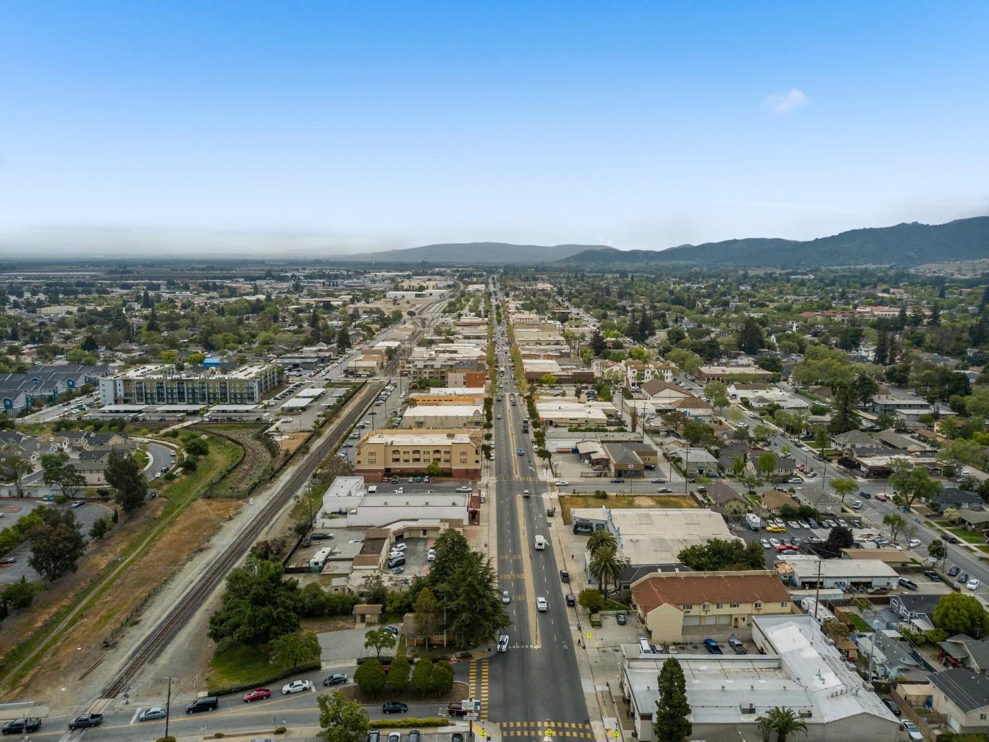 7747 Monterey Street, GILROY, California 95020, ,Comm Industrial For Sale,For Sale,Monterey Street,40964279