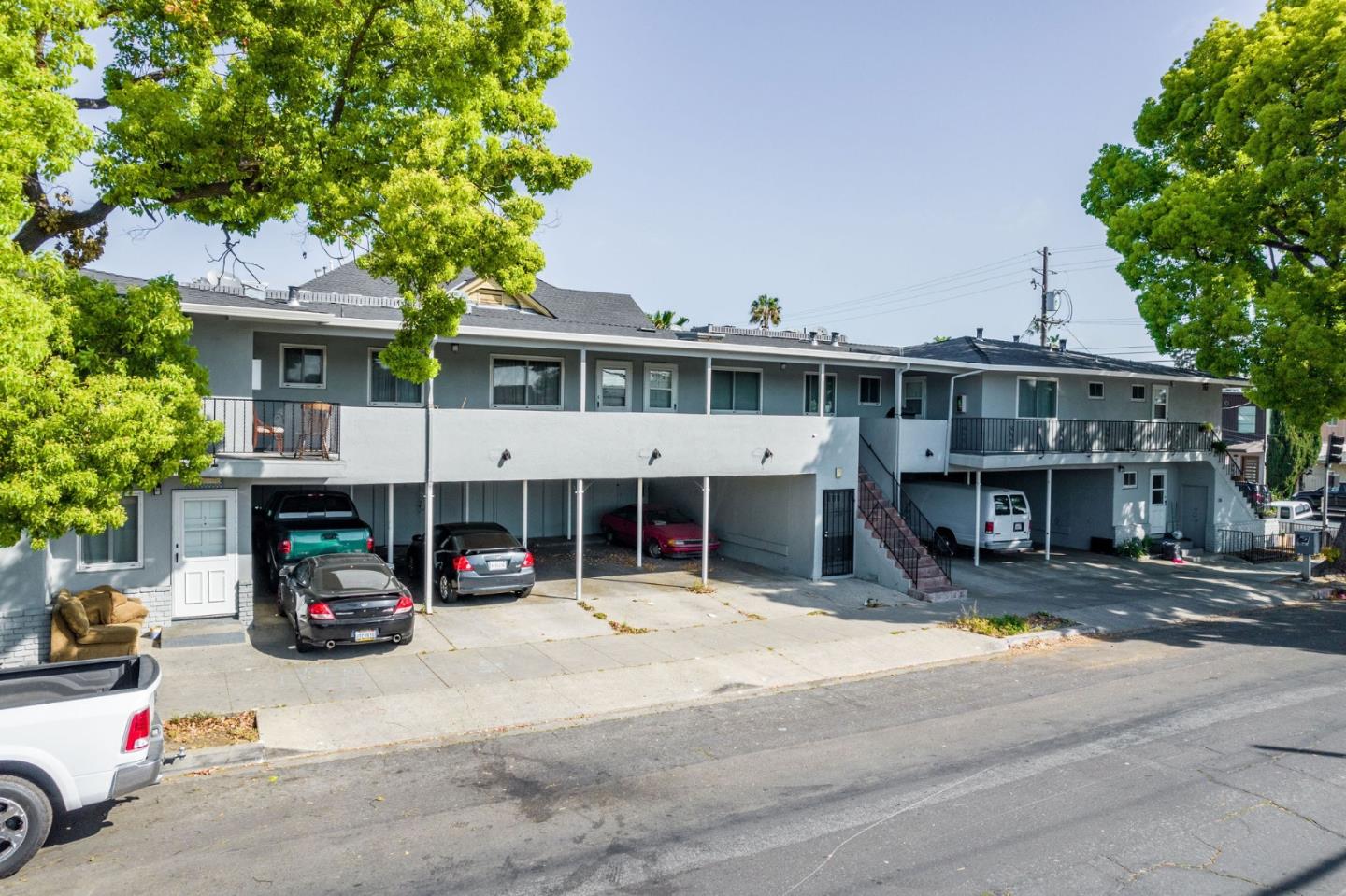 215 Oak Street, SAN JOSE, California 95110, ,Comm Ri Multi-units 5+,For Sale,Oak Street,ML81840495