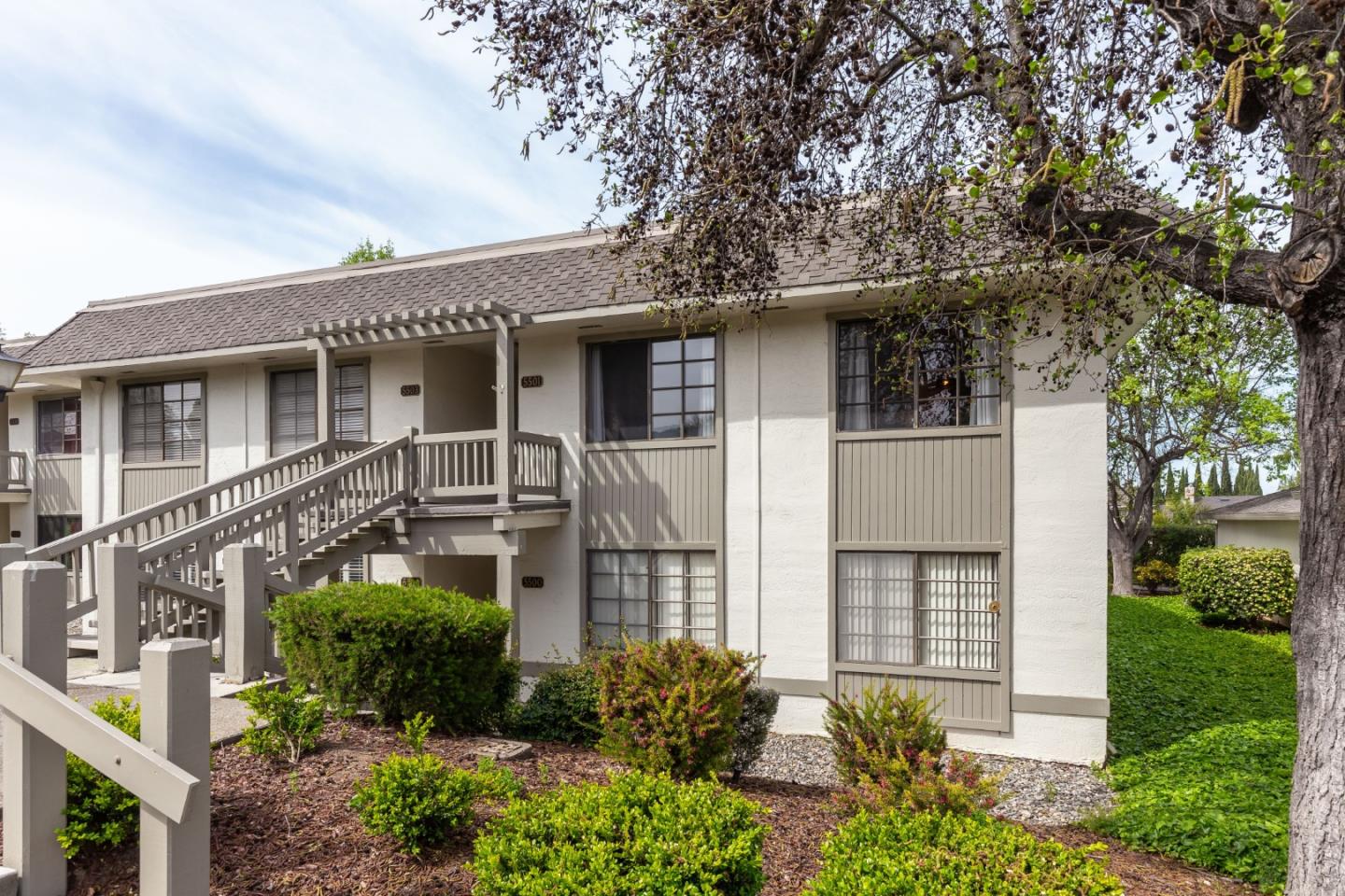 Detail Gallery Image 1 of 1 For 5501 Cribari Bnd, San Jose,  CA 95135 - 2 Beds | 2 Baths