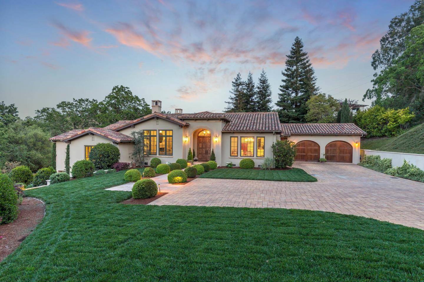 Detail Gallery Image 1 of 1 For 13331 Wildcrest Dr, Los Altos Hills,  CA 94022 - 4 Beds | 4/2 Baths