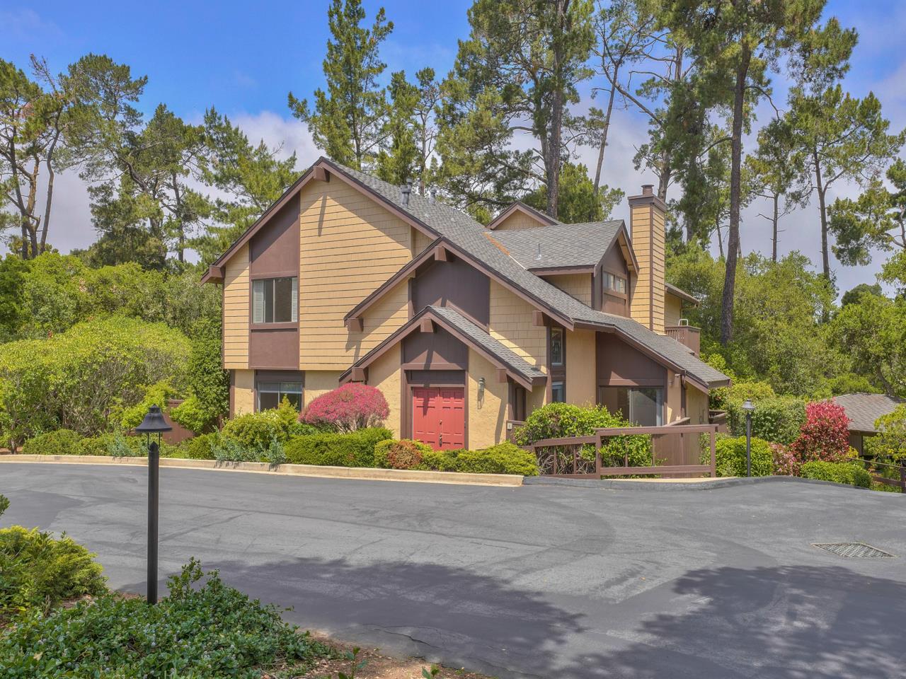 Detail Gallery Image 1 of 1 For 1360 Josselyn Canyon Rd #1,  Monterey,  CA 93940 - 2 Beds | 2/1 Baths