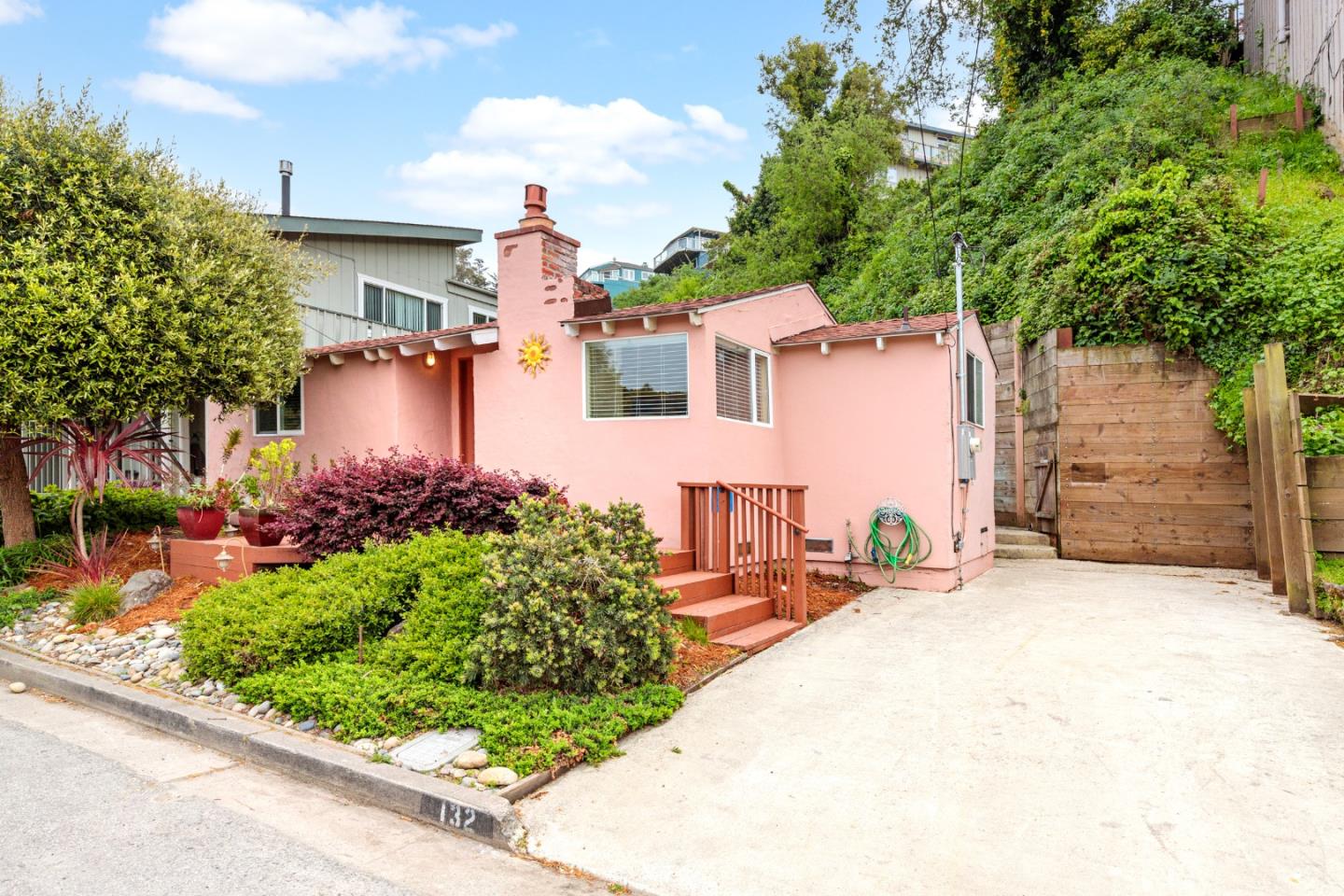 Detail Gallery Image 1 of 1 For 132 Venetian Rd, Aptos,  CA 95003 - 2 Beds | 1/1 Baths