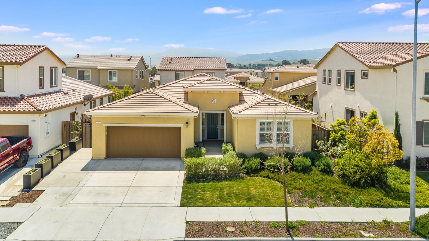 1581 Buena Vista Rd, Hollister, CA 95023 3 Beds 2 Baths (Sold) ML81840639 MLSL