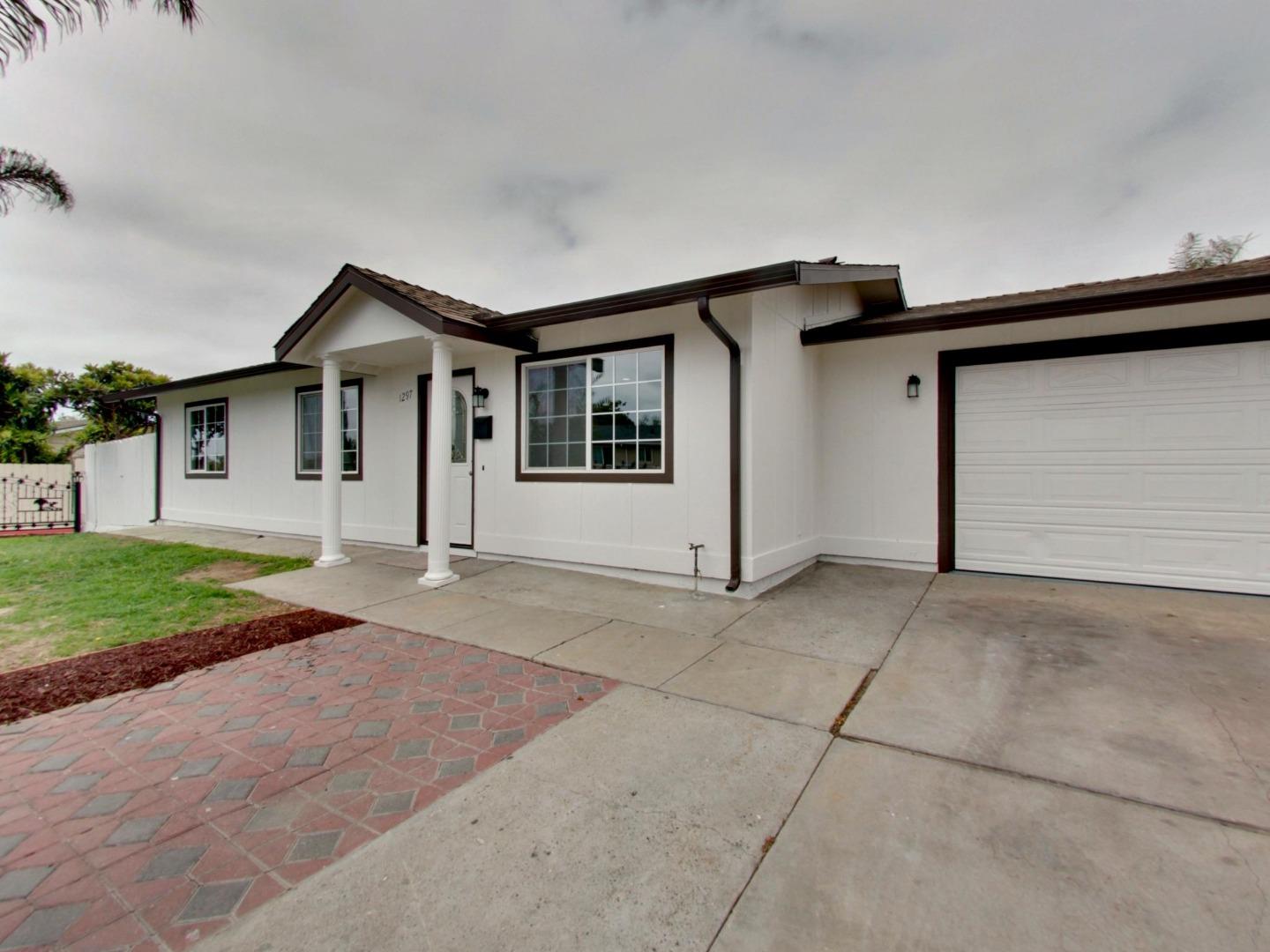 Detail Gallery Image 1 of 1 For 1297 Nogal Dr, Salinas,  CA 93905 - 3 Beds | 1 Baths
