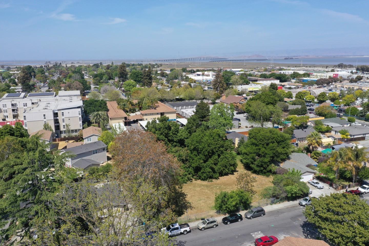 851 Weeks Street, EAST PALO ALTO, California 94303, ,Lots And Land,For Sale,Weeks Street,40964384
