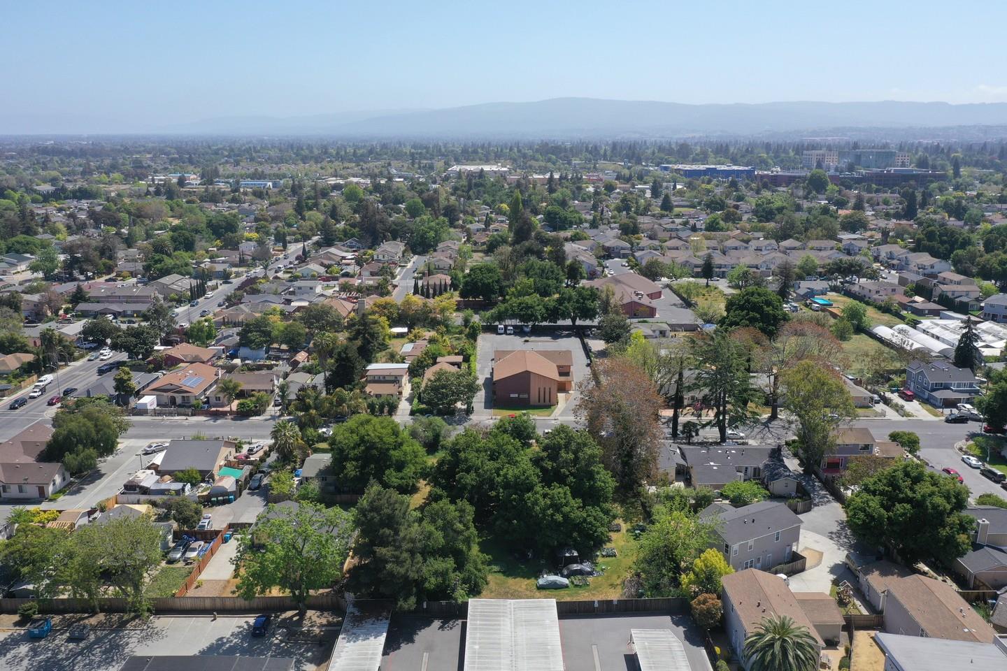 851 Weeks Street, EAST PALO ALTO, California 94303, ,Lots And Land,For Sale,Weeks Street,40964384