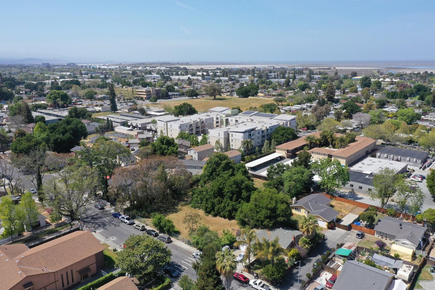 851 Weeks Street, EAST PALO ALTO, California 94303, ,Lots And Land,For Sale,Weeks Street,40964384