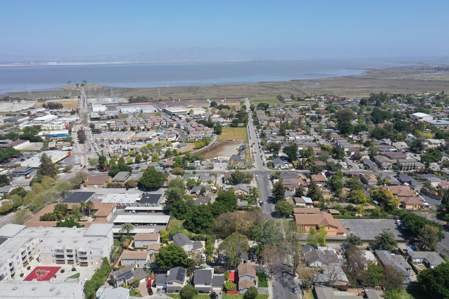 851 Weeks Street, EAST PALO ALTO, California 94303, ,Lots And Land,For Sale,Weeks Street,40964384