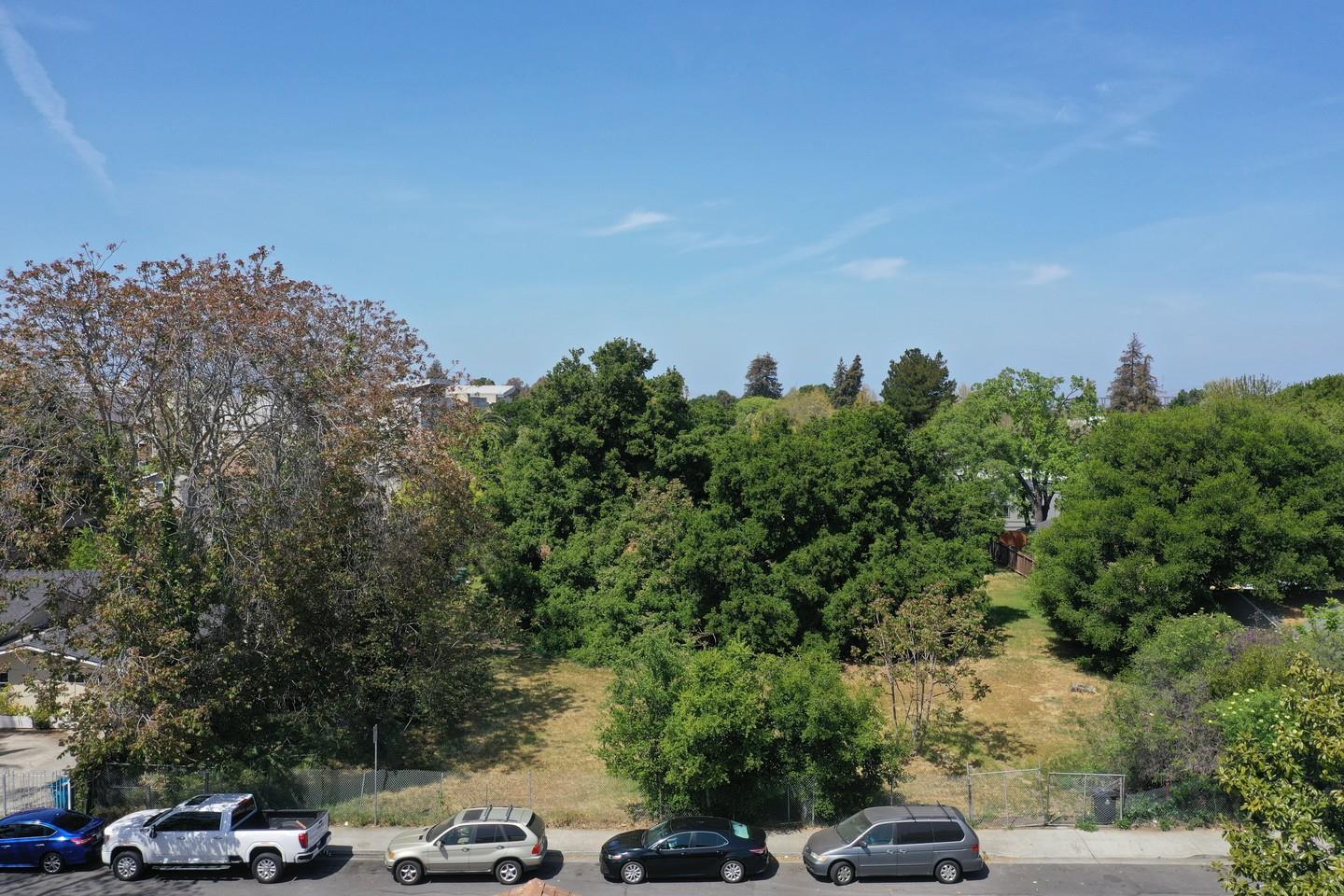 851 Weeks Street, EAST PALO ALTO, California 94303, ,Lots And Land,For Sale,Weeks Street,40964384