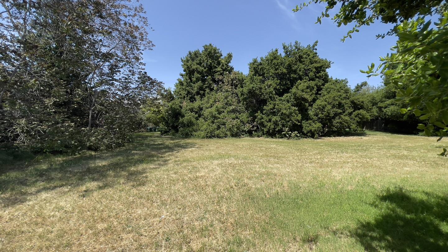 851 Weeks Street, EAST PALO ALTO, California 94303, ,Lots And Land,For Sale,Weeks Street,40964384