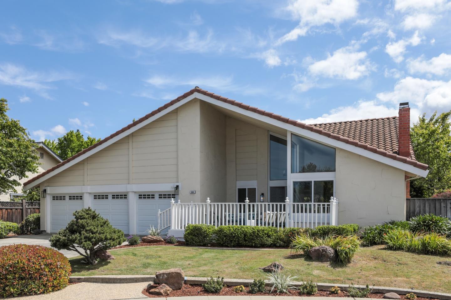 Detail Gallery Image 1 of 1 For 1664 Langport Dr, Sunnyvale,  CA 94087 - 4 Beds | 2 Baths