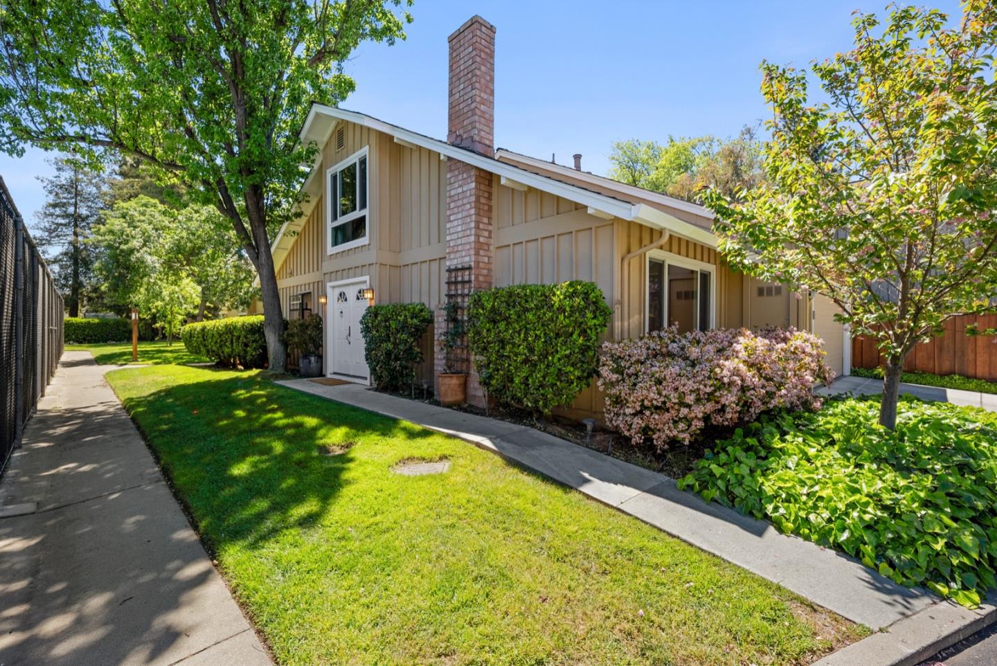 Detail Gallery Image 1 of 1 For 114 Peach Willow Ct, Los Gatos,  CA 95032 - 3 Beds | 2 Baths