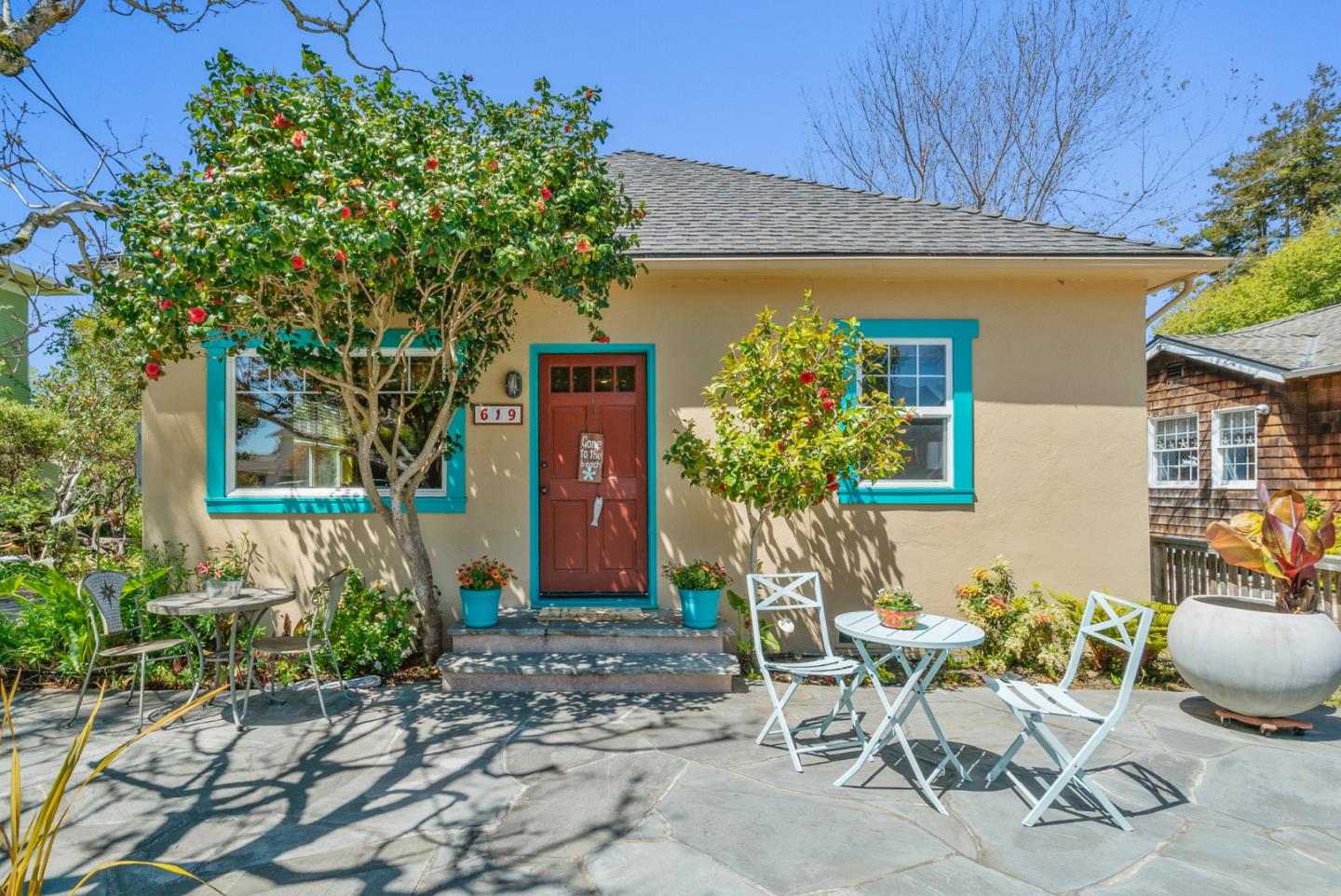 Detail Gallery Image 1 of 1 For 619 Cayuga St, Santa Cruz,  CA 95062 - 3 Beds | 2 Baths