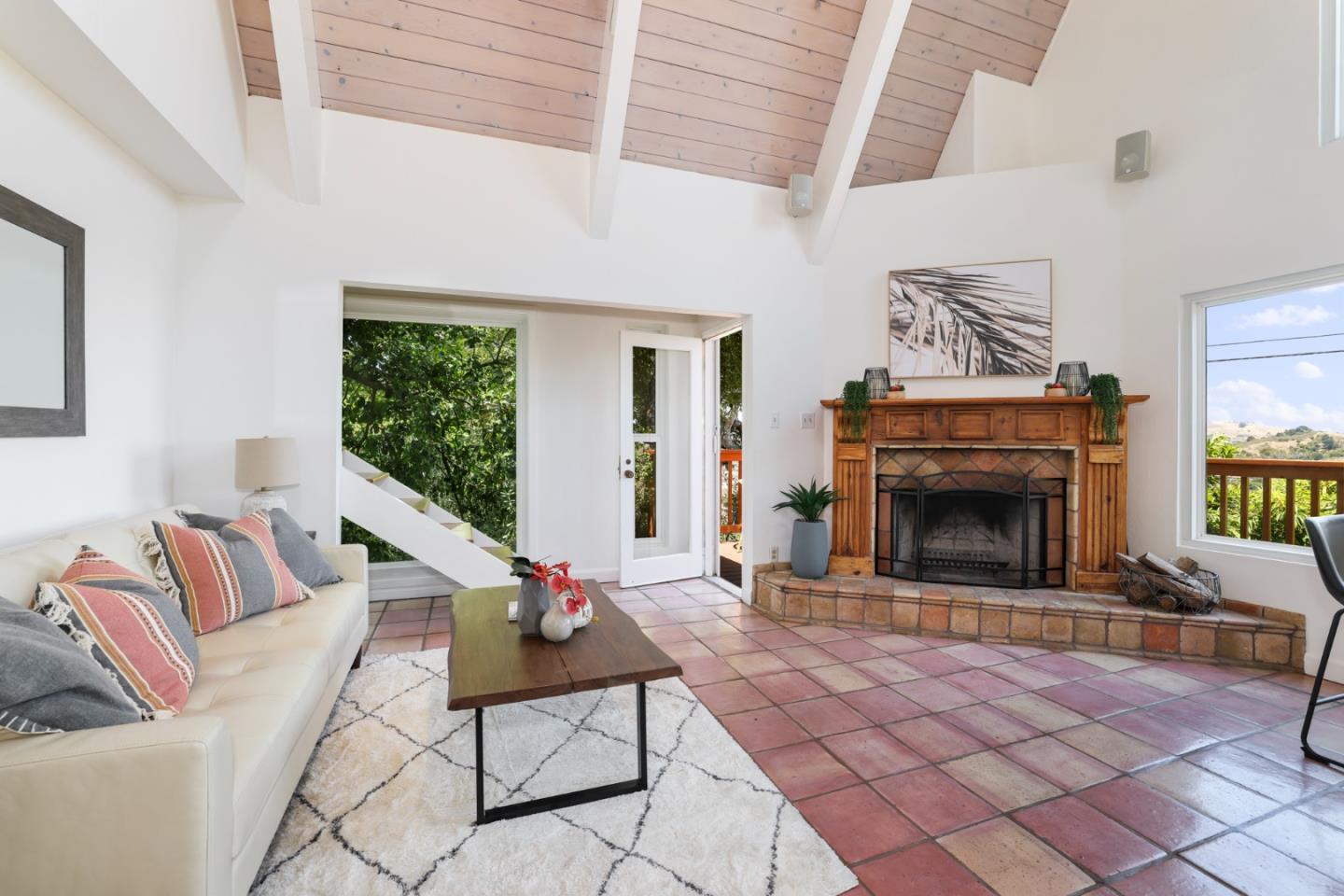 Detail Gallery Image 1 of 1 For 151 Harvard Ave, Mill Valley,  CA 94941 - 2 Beds | 2 Baths