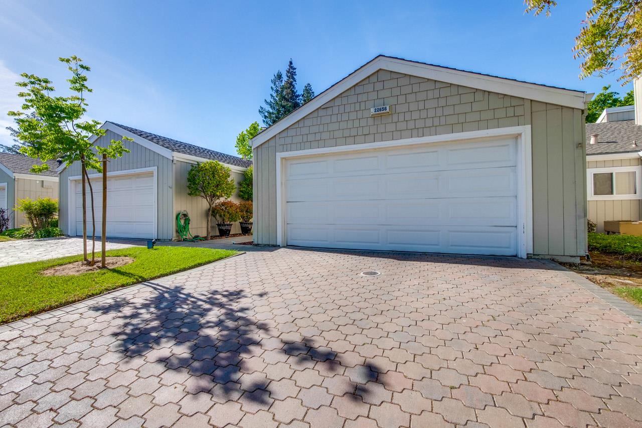 Detail Gallery Image 1 of 1 For 22656 Silver Oak Ln, Cupertino,  CA 95014 - 2 Beds | 2 Baths