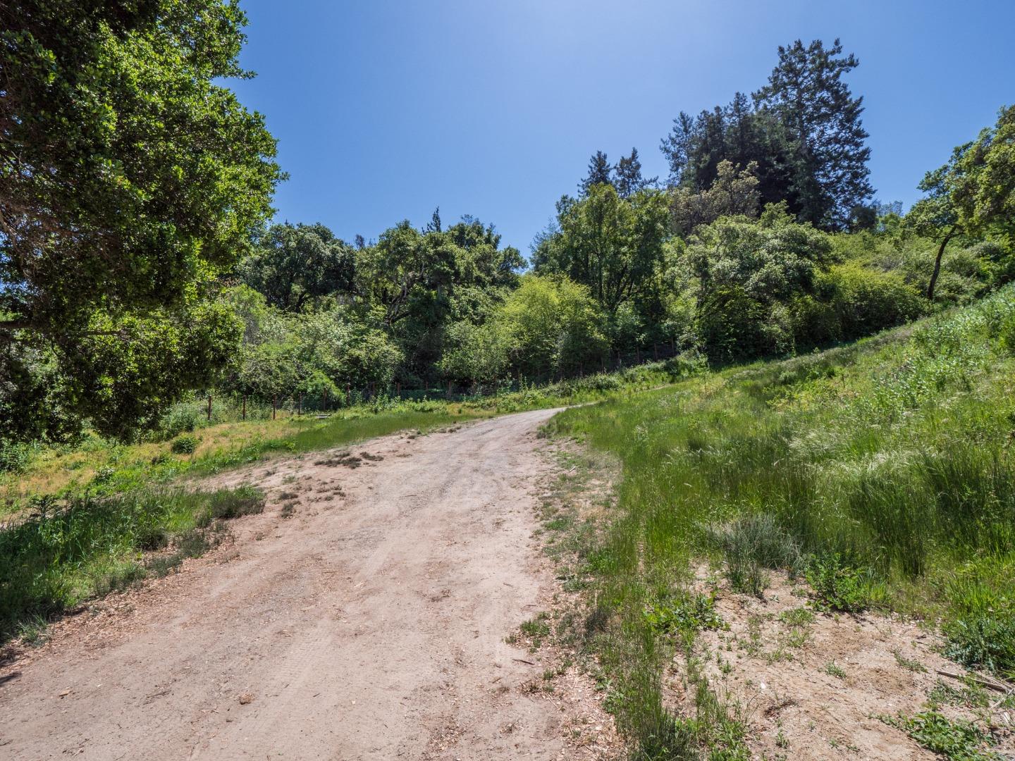 887 Larkin Valley Road, WATSONVILLE, California 95076, ,Lots And Land,For Sale,Larkin Valley Road,40964425