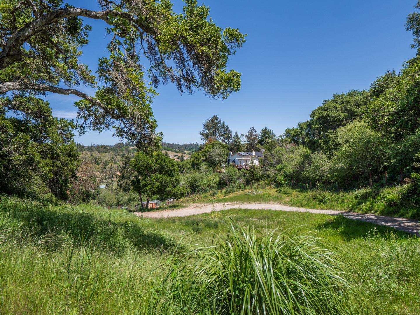 887 Larkin Valley Road, WATSONVILLE, California 95076, ,Lots And Land,For Sale,Larkin Valley Road,40964425
