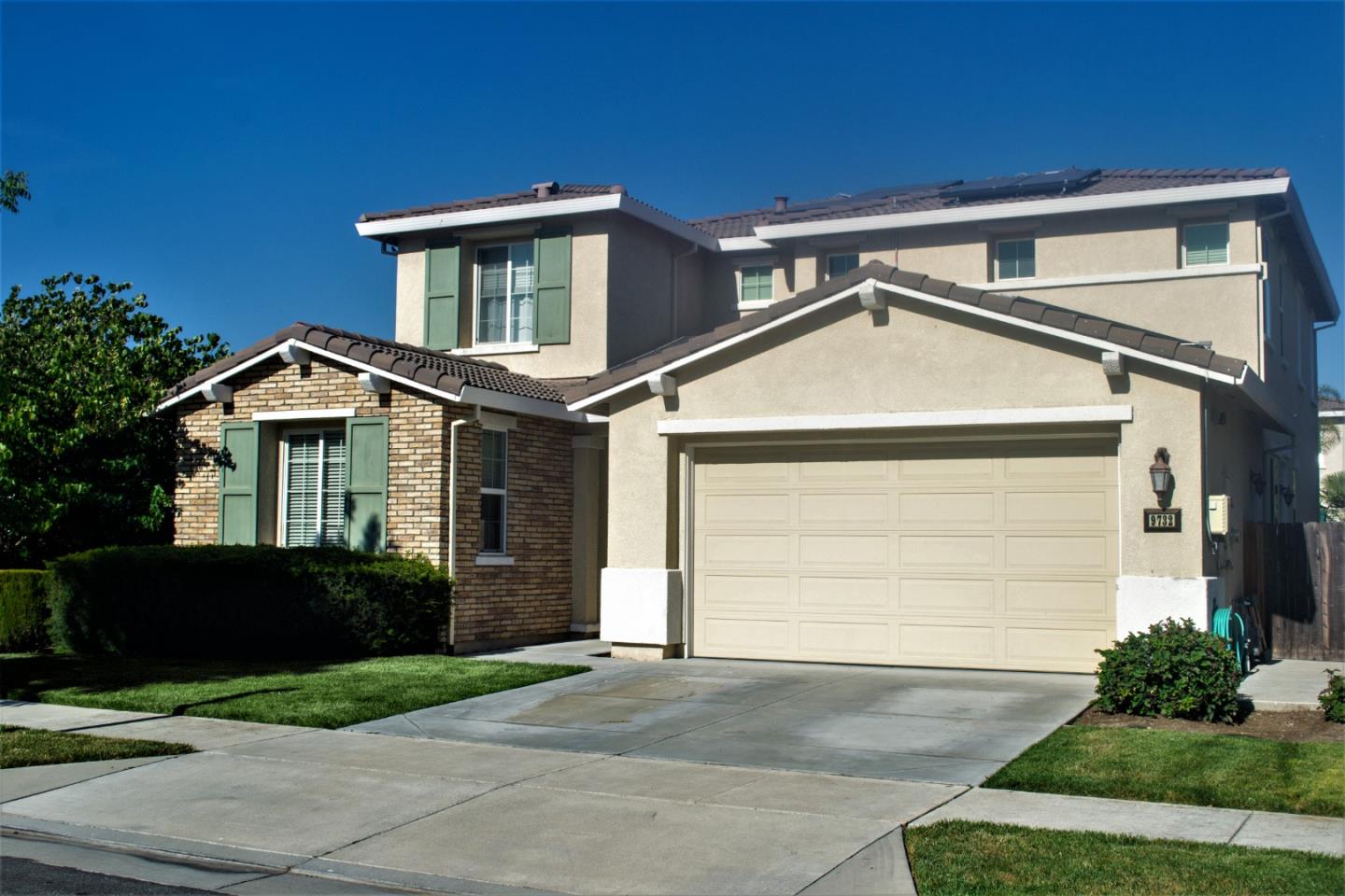 Detail Gallery Image 1 of 1 For 9732 Zuni Ln, Gilroy,  CA 95020 - 5 Beds | 4 Baths