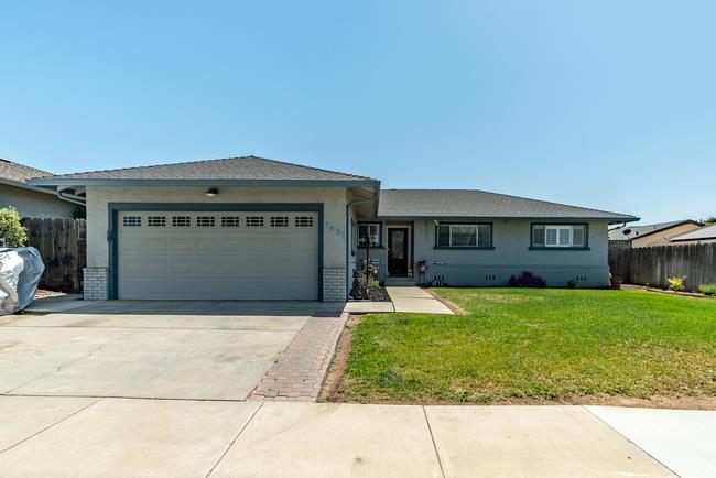 Detail Gallery Image 1 of 1 For 1431 Albright Dr, Hollister,  CA 95023 - 3 Beds | 2 Baths