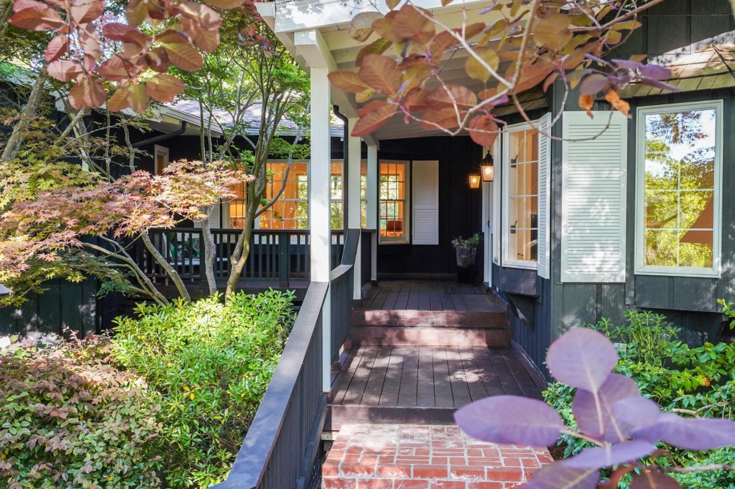 445 Walsh Rd, Atherton, CA 94027 4 Beds 3/1 Baths (Sold