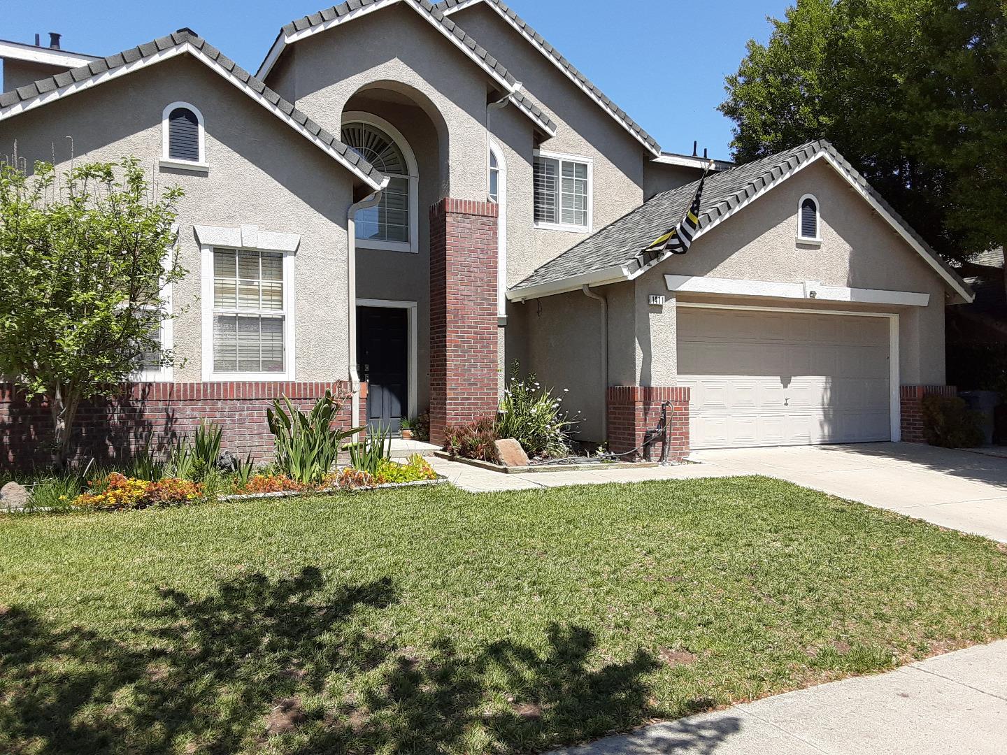 Detail Gallery Image 1 of 1 For 1411 Peregrine Dr, Gilroy,  CA 95020 - 4 Beds | 2/1 Baths