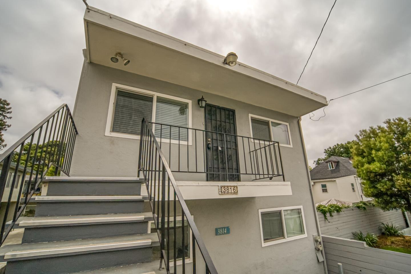 Detail Gallery Image 1 of 1 For 3814 Ruby St, Oakland,  CA 94609 - – Beds | – Baths