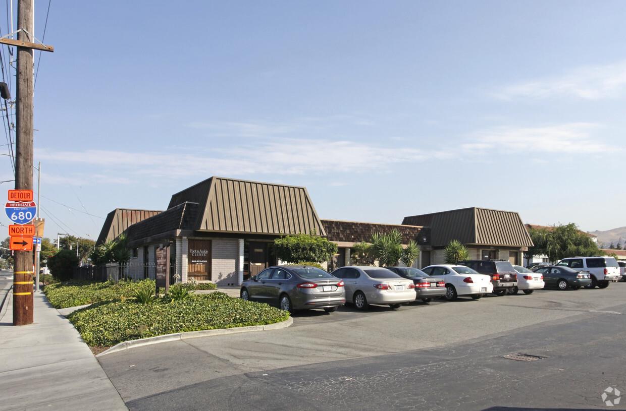 280 Jackson Avenue, SAN JOSE, California 95116, ,Comm Industrial For Lease,For Rent,Jackson Avenue,40964454