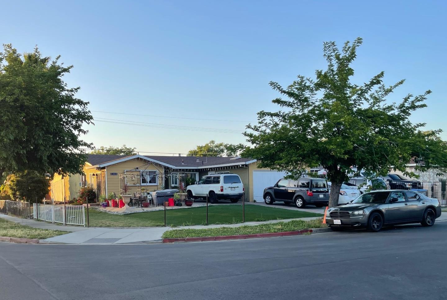 1414 June Ave, San Jose, CA 95122 3 Beds 2 Baths (Sold