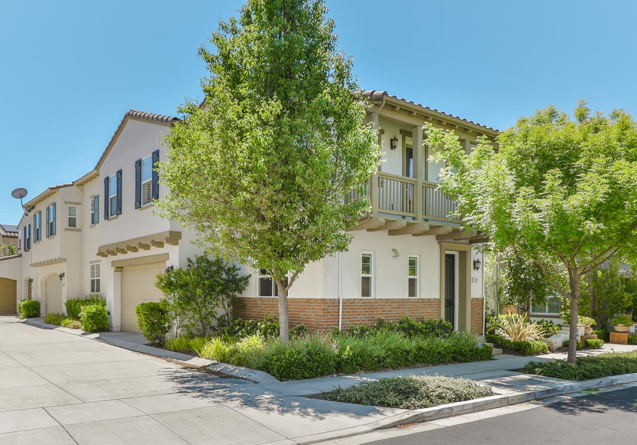 Detail Gallery Image 1 of 1 For 3012 Blackberry Ave, San Ramon,  CA 94582 - 4 Beds | 2/1 Baths