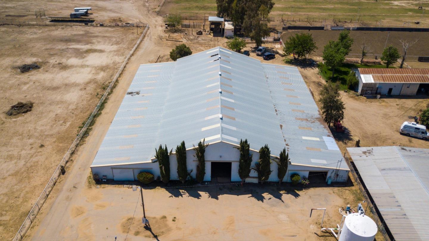 5818 Fairfax Road, BAKERSFIELD, California 93307, ,Comm Industrial For Sale,For Sale,Fairfax Road,40964473