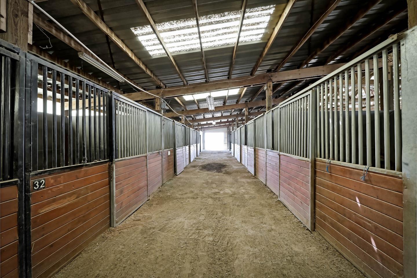 5818 Fairfax Road, BAKERSFIELD, California 93307, ,Comm Industrial For Sale,For Sale,Fairfax Road,40964473