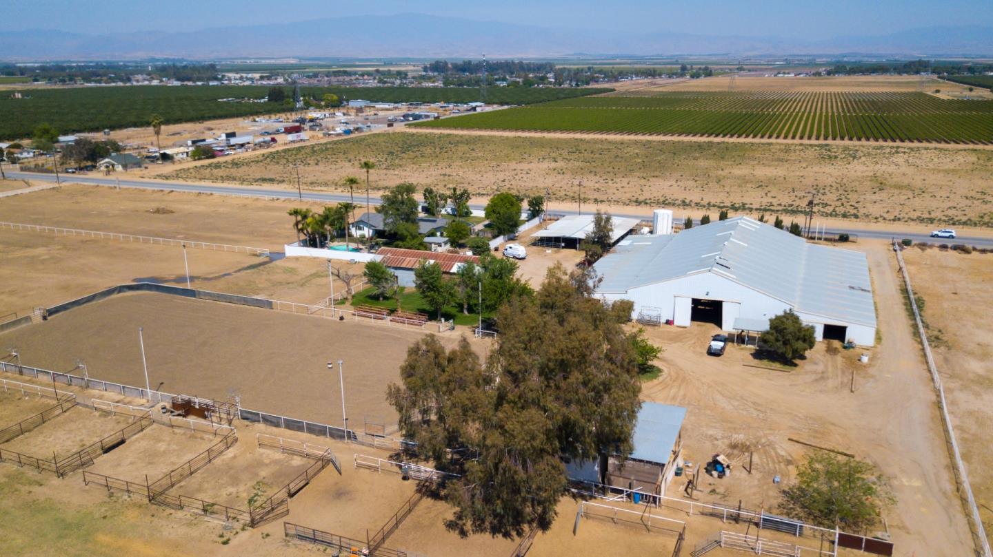 5818 Fairfax Road, BAKERSFIELD, California 93307, ,Comm Industrial For Sale,For Sale,Fairfax Road,40964473