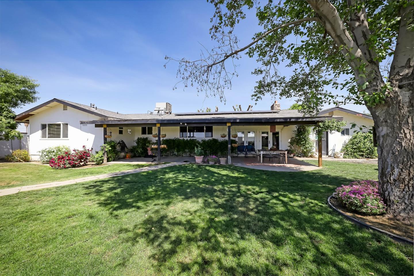 5818 Fairfax Road, BAKERSFIELD, California 93307, ,Comm Industrial For Sale,For Sale,Fairfax Road,40964473