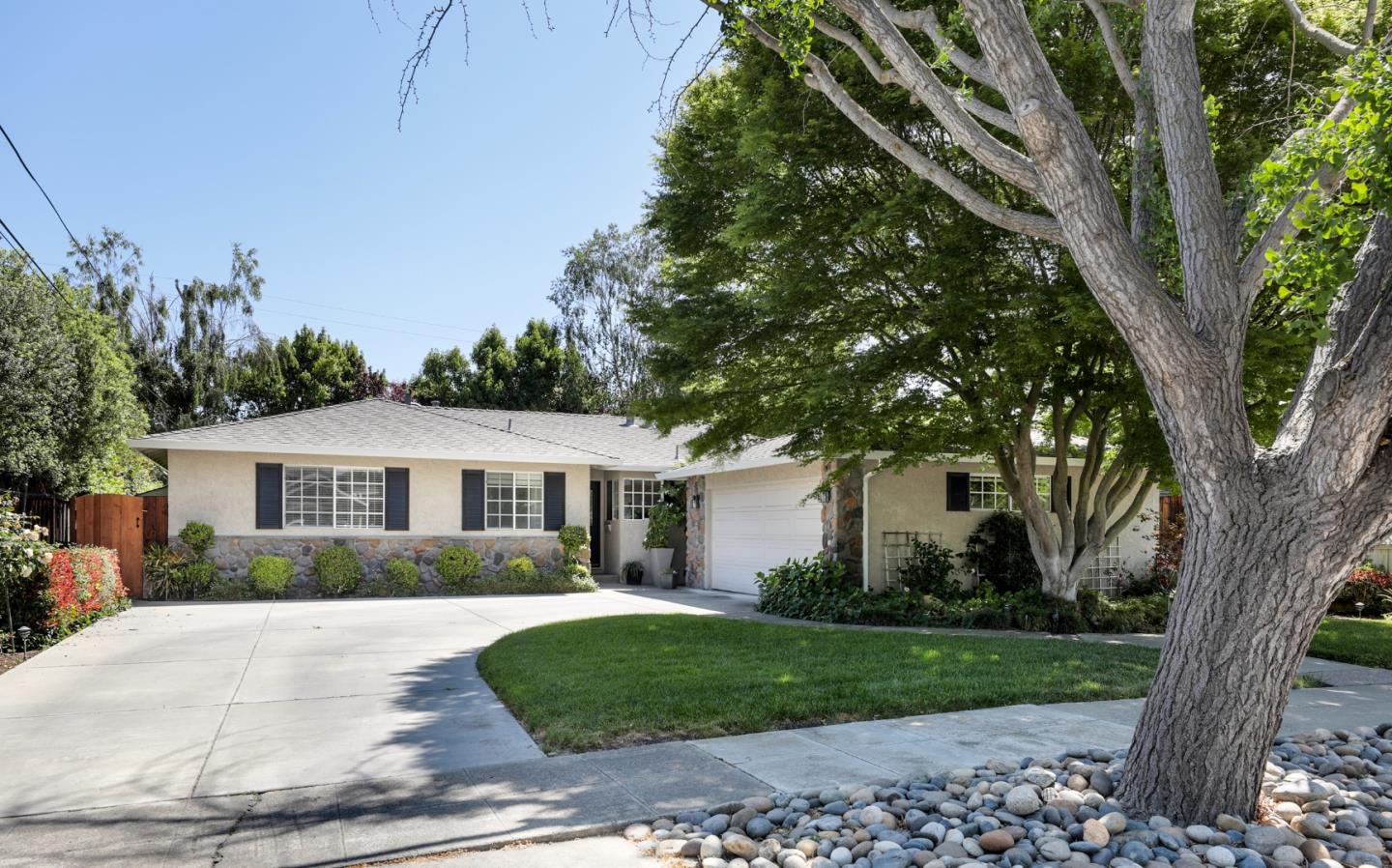 Detail Gallery Image 1 of 1 For 2932 Tahoe Way, San Jose,  CA 95125 - 3 Beds | 2/1 Baths