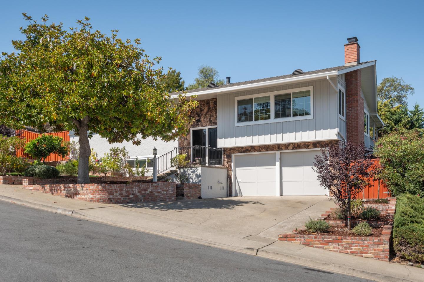 Detail Gallery Image 1 of 1 For 3830 Bret Harte Dr, Redwood City,  CA 94061 - 4 Beds | 3 Baths