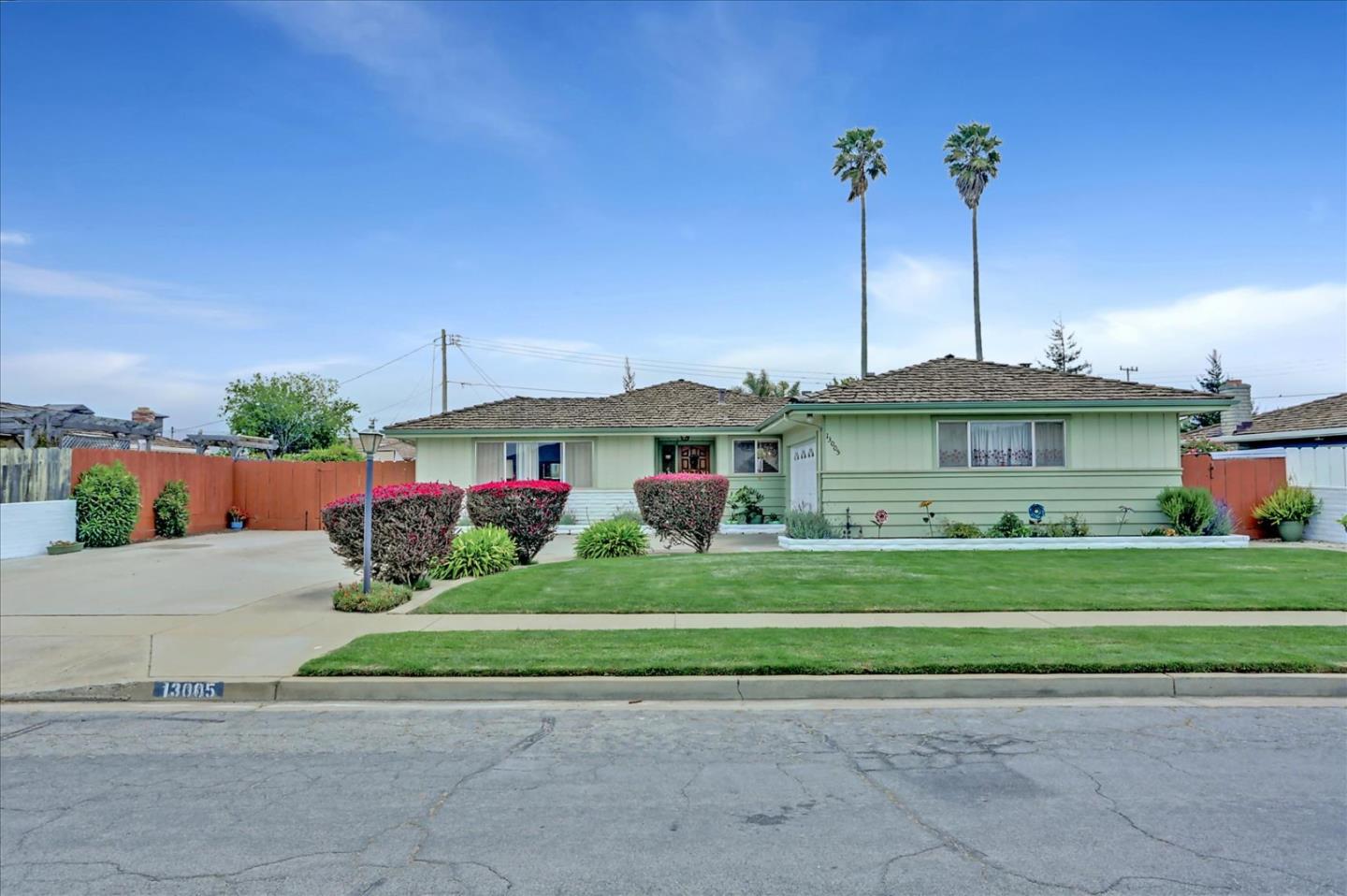 Detail Gallery Image 1 of 1 For 13005 Onyx Ct, Salinas,  CA 93906 - 3 Beds | 2 Baths