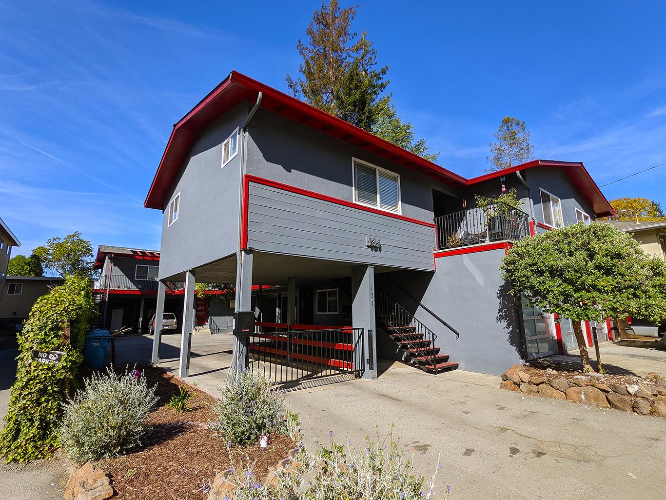 131 Cerrito Avenue, REDWOOD CITY, California 94061, ,Comm Ri Multi-units 5+,For Sale,Cerrito Avenue,ML81843135