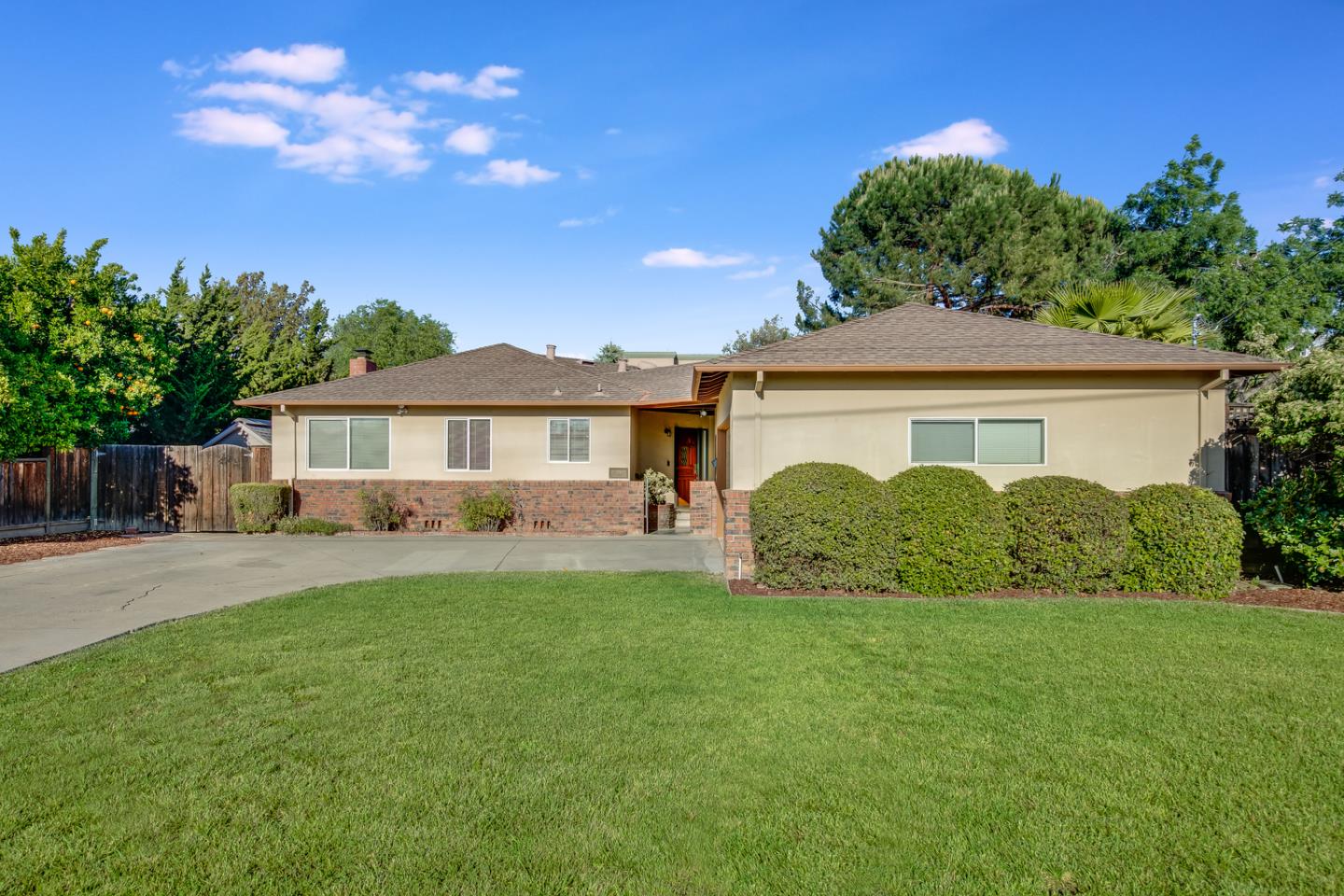 Detail Gallery Image 1 of 1 For 374 Spar Ave, San Jose,  CA 95117 - 3 Beds | 2/1 Baths