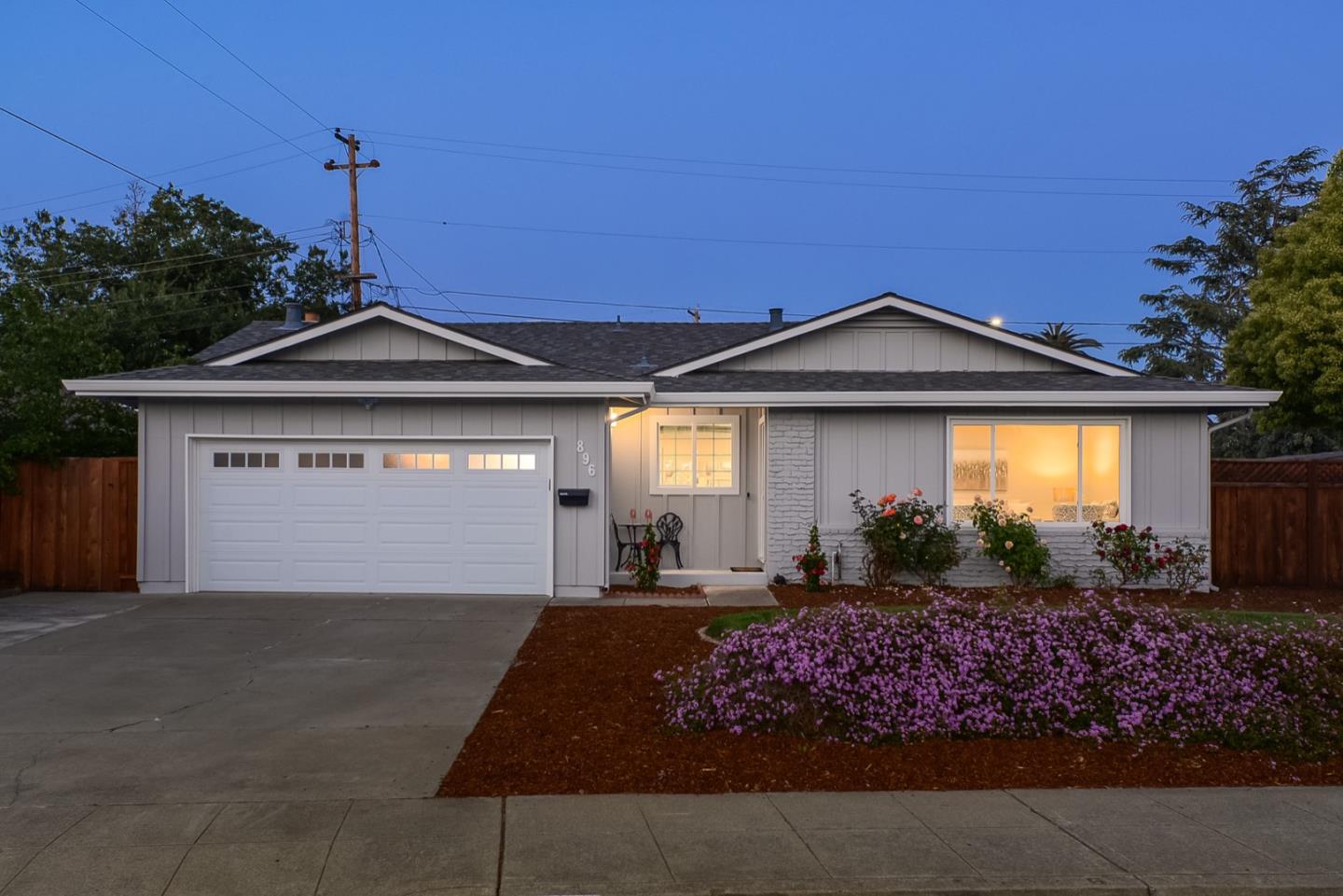 Detail Gallery Image 1 of 1 For 896 Roble Dr, Sunnyvale,  CA 94086 - 4 Beds | 2 Baths