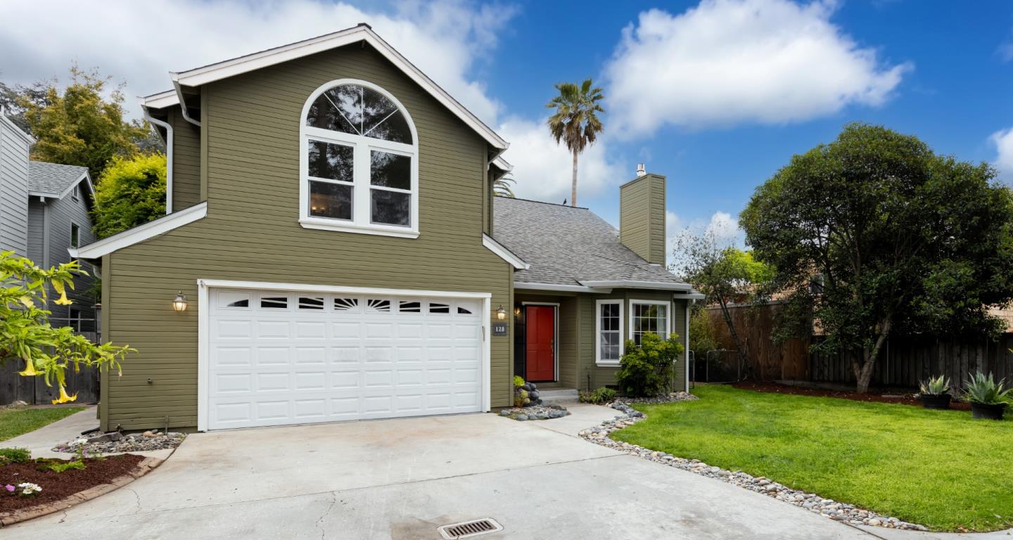 128 Otis St, Santa Cruz, CA 95060 3 Beds 2/1 Baths (Sold